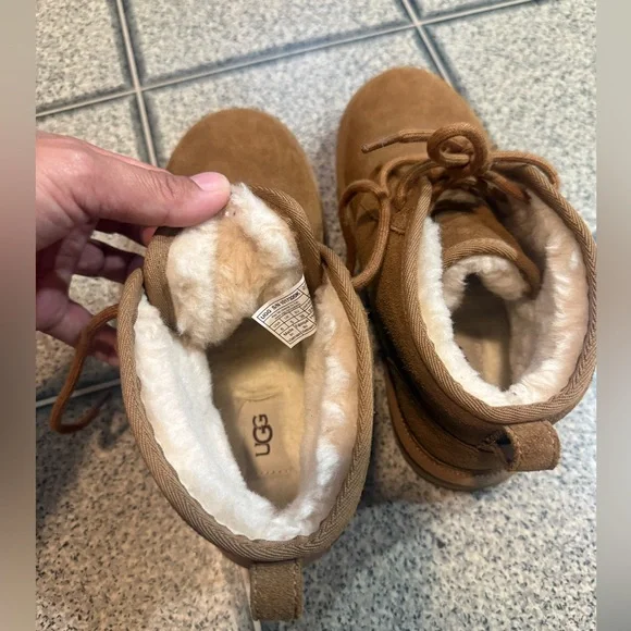 UGG Neumel Boots - Picture 2 of 3